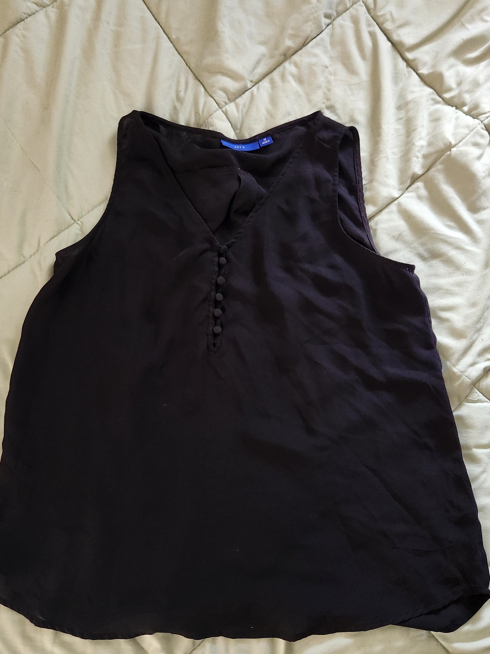 Apt. 9 Black Sleeveless Button-Accented Camisole